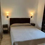 Pleasant Private Located In A Garden Of 8000m2 With Trees Porto-Vecchio (Corsica)