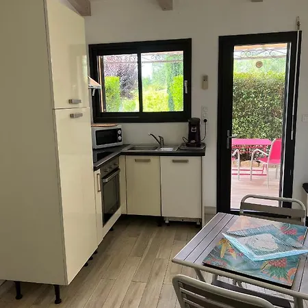 Villa Pleasant Private Located In A Garden Of 8000m2 With Trees