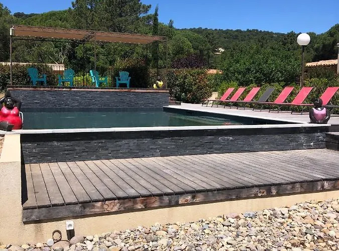 Villa Pleasant Private Located In A Garden Of 8000m2 With Trees